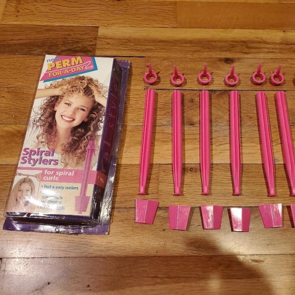 VINTAGE PERM FOR A DAY SPIRAL STYLERS - UNUSED